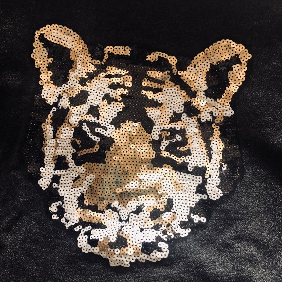 Forever 21 tiger sweatshirt - Picture 3 of 4